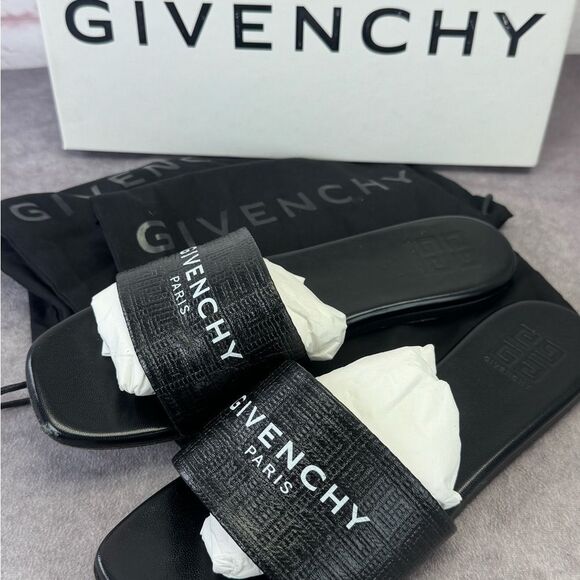 Givenchy 4G Black Embossed Textured Black Slides 41 - Picture 15 of 16